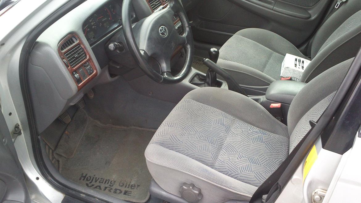 Toyota Avensis 1.8 Sol billede 10