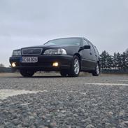 Volvo V70 2,5 TDI 140HK