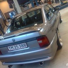 Opel Vectra A Irmscher Avus