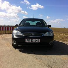 Ford Mondeo 1,8 Trend 4 dørs