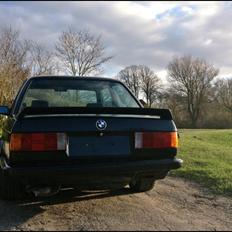 BMW E30 320i [SOLGT]