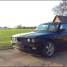 BMW E30 320i [SOLGT]