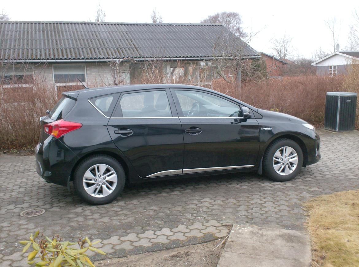 Toyota Auris hsd - vinterhjul billede 1