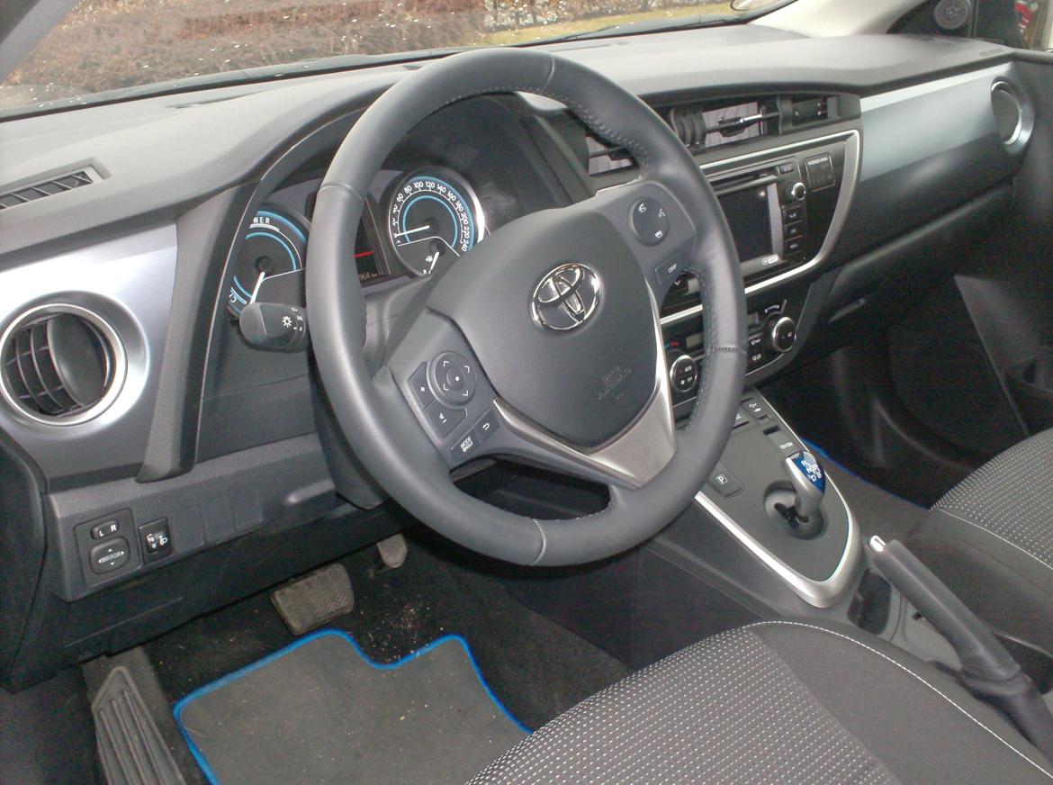 Toyota Auris hsd billede 4