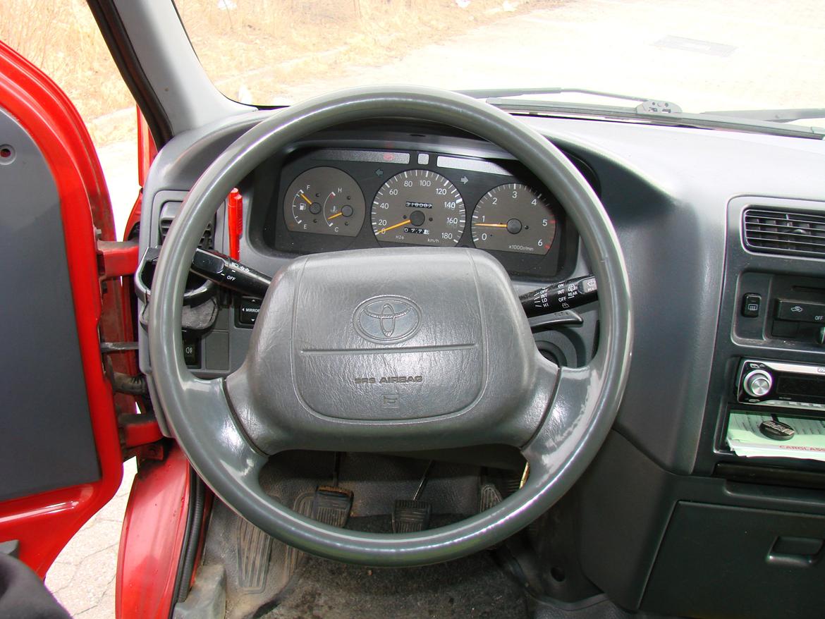 Toyota HiAce 2,4 TD. Lang model billede 13