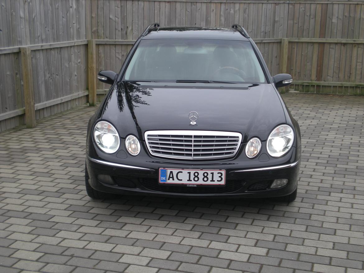 Mercedes Benz E320 W211 billede 1