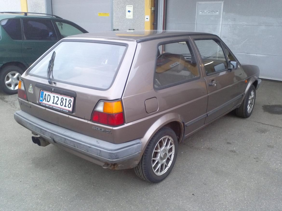 VW Golf 1,6 CL Aut. billede 1