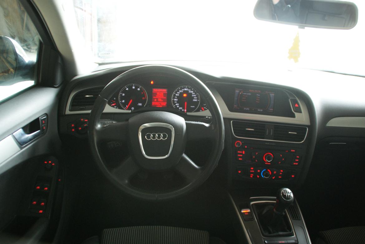 Audi A4 billede 8
