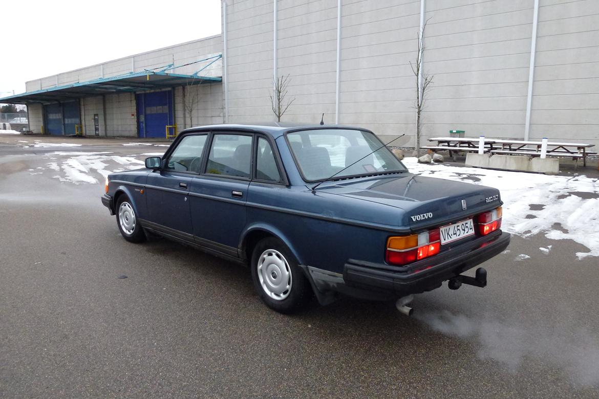 Volvo 240 GLT (solgt) billede 8