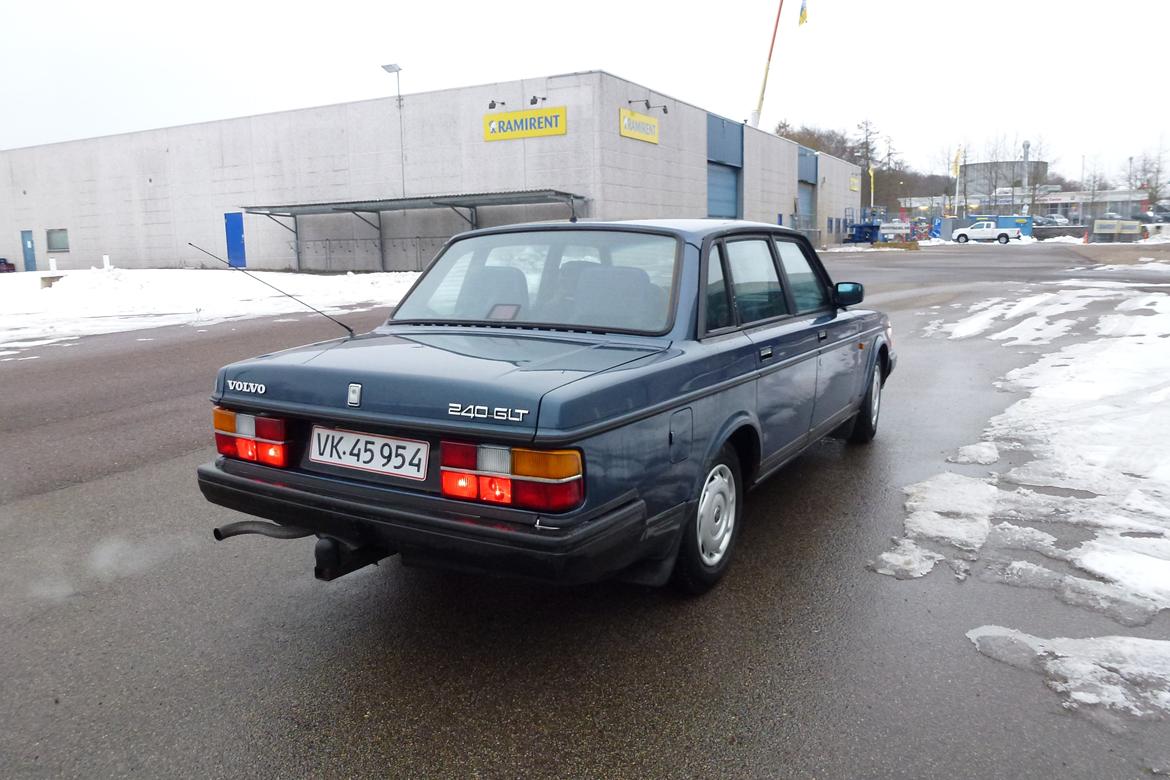 Volvo 240 GLT (solgt) billede 9