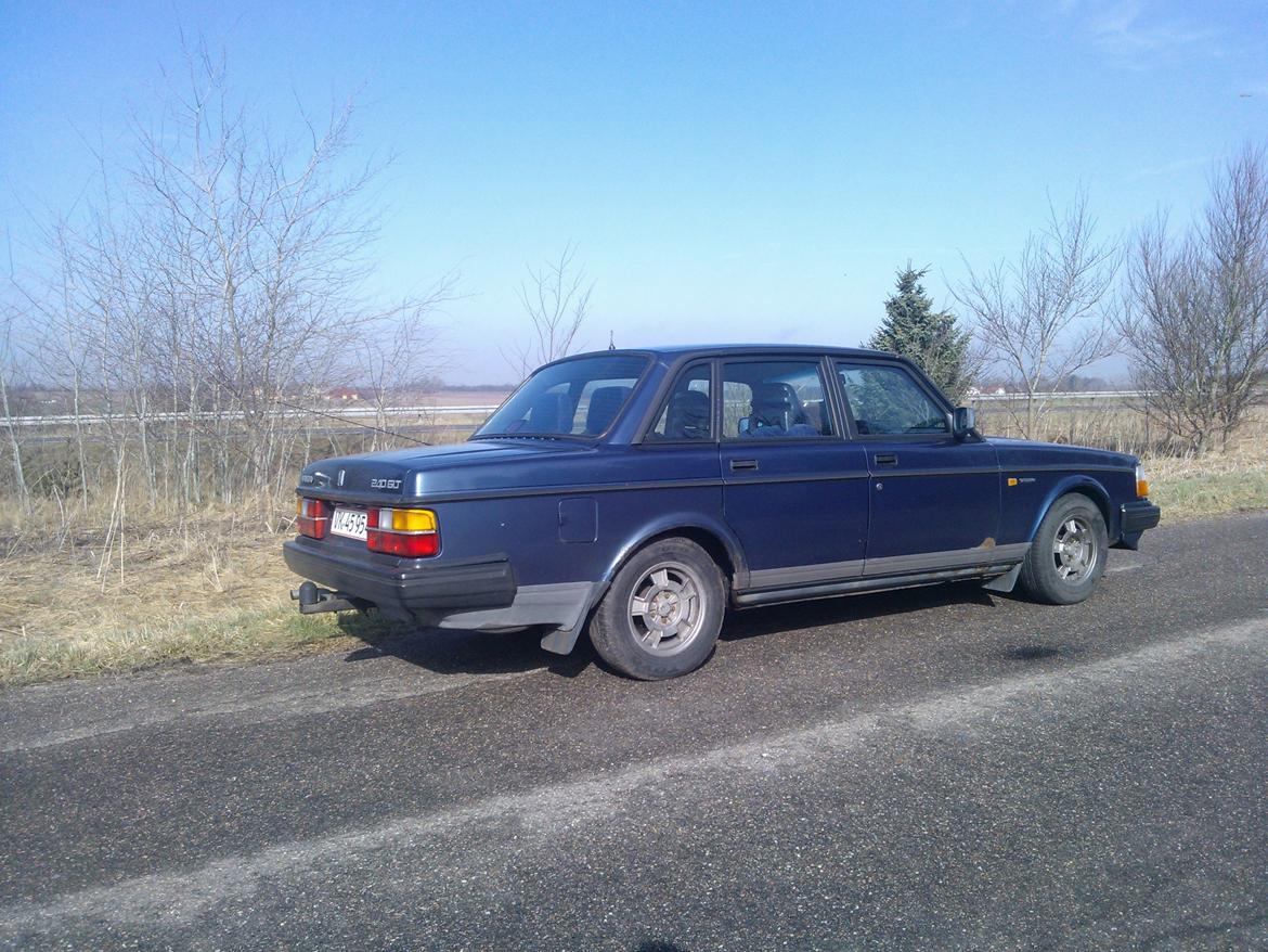 Volvo 240 GLT (solgt) billede 4