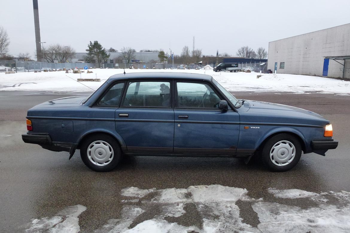 Volvo 240 GLT (solgt) billede 10