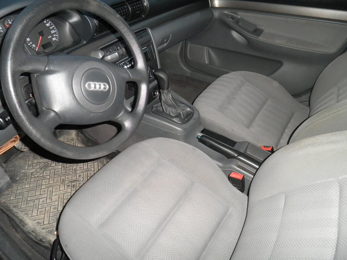 Audi A4 b5 1,8 20v Limousine  billede 12