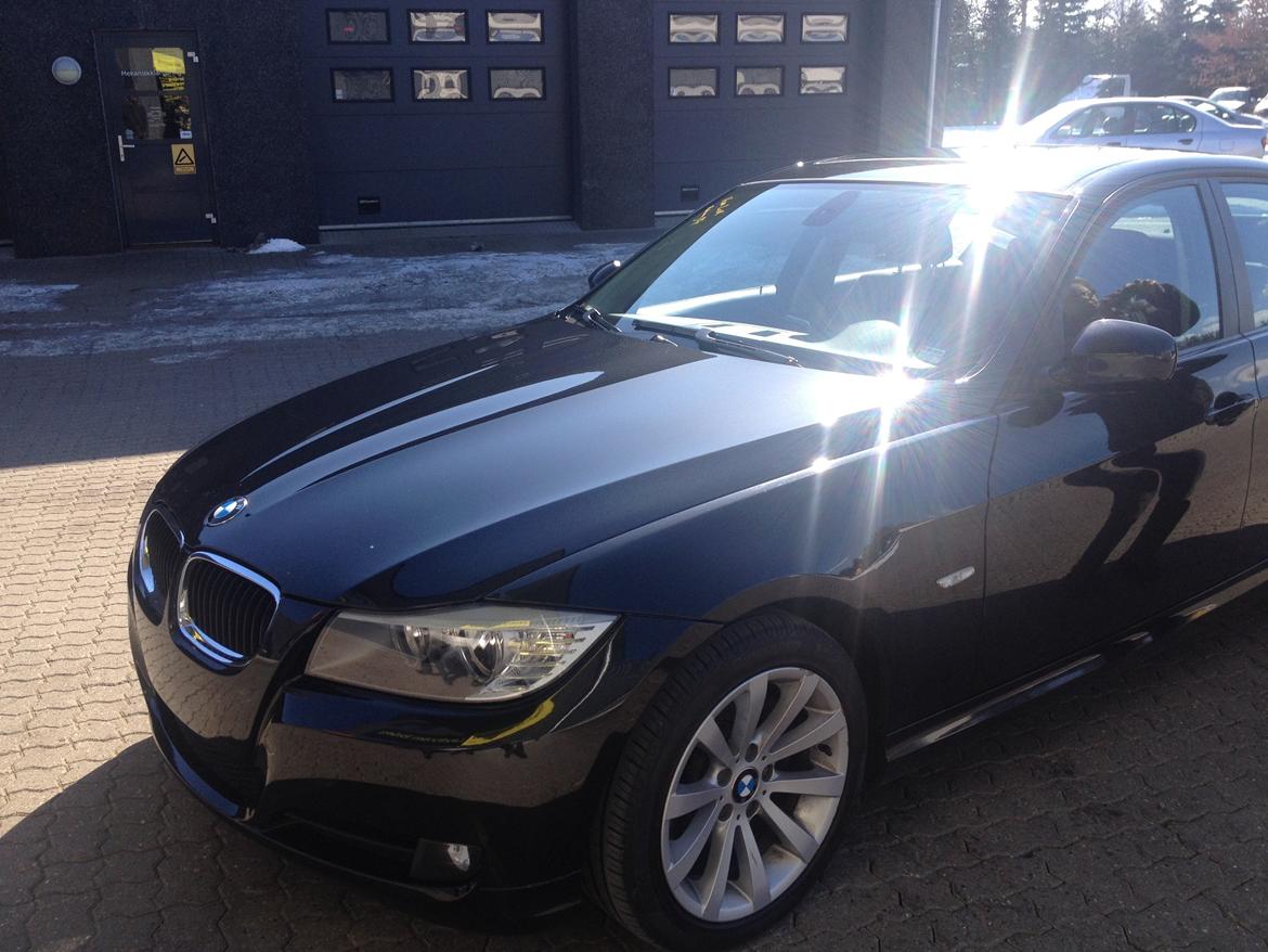 BMW 320 D e90 billede 4