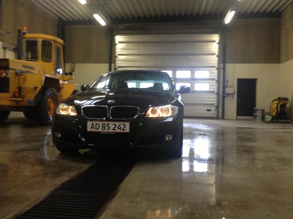 BMW 320 D e90 billede 8