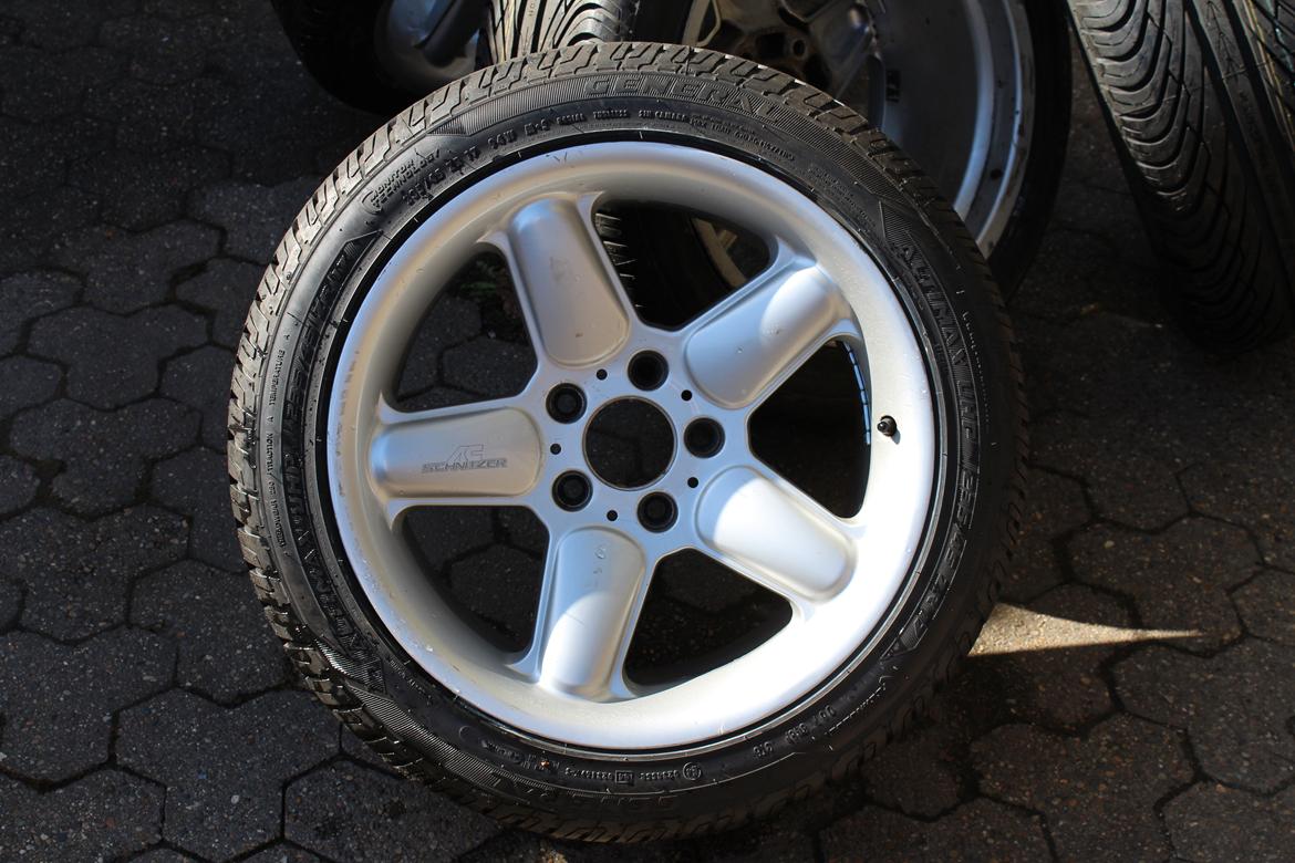 BMW 535i (Solgt) billede 4