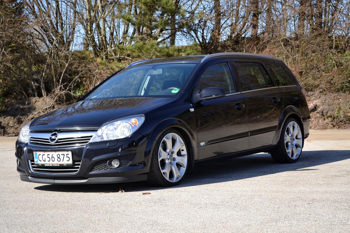 Opel Astra H billede 1