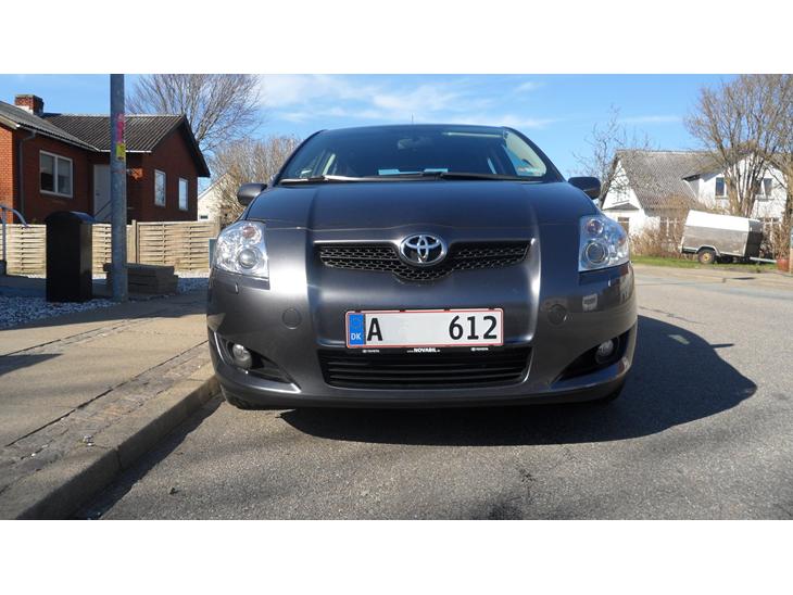 {{currentPhoto.altText}} billede {{currentPhoto.number}}