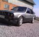 BMW E30 320i