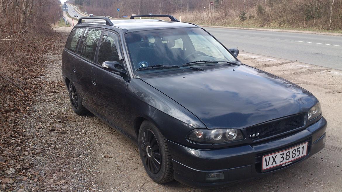 Opel astra f stc  familiecontainer billede 1