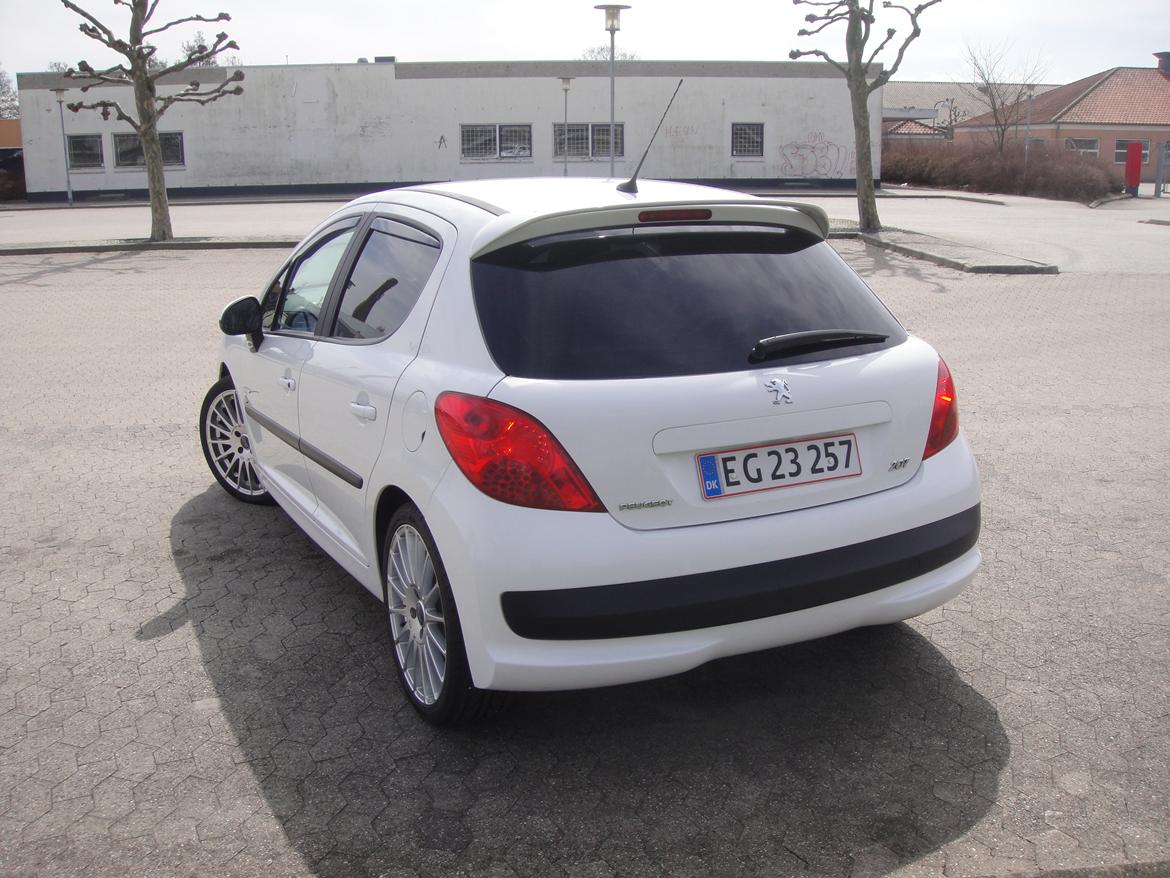 Peugeot 207 1,6 HDI Comfort billede 13