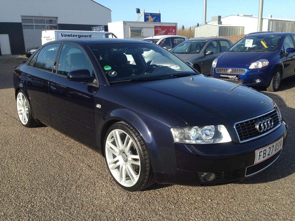 Audi A4 B6  (Solgt) billede 3
