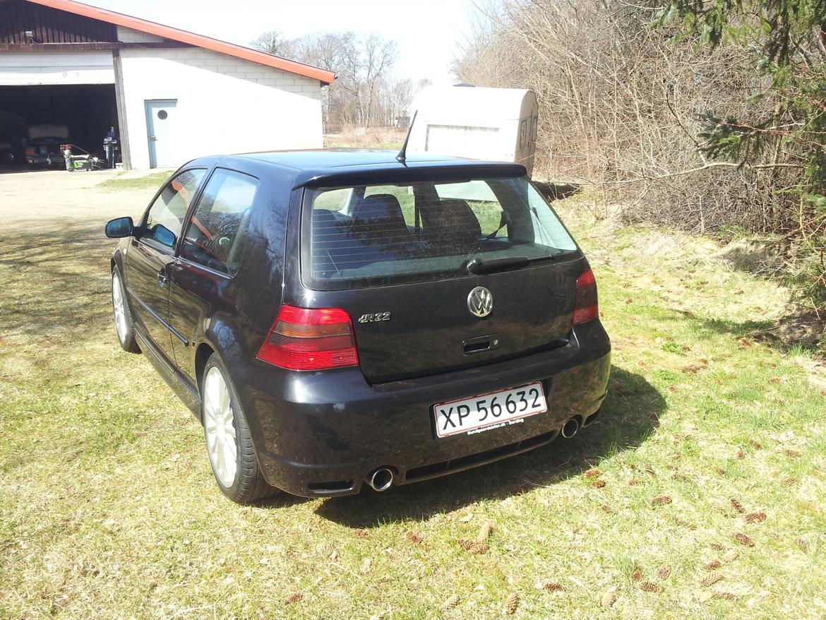 VW GOLF IV R32 (SOLGT) billede 4