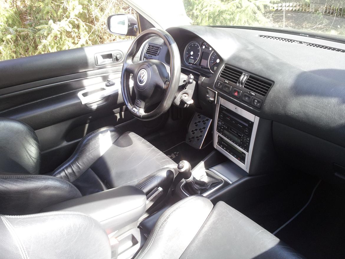 VW GOLF IV R32 (SOLGT) billede 10