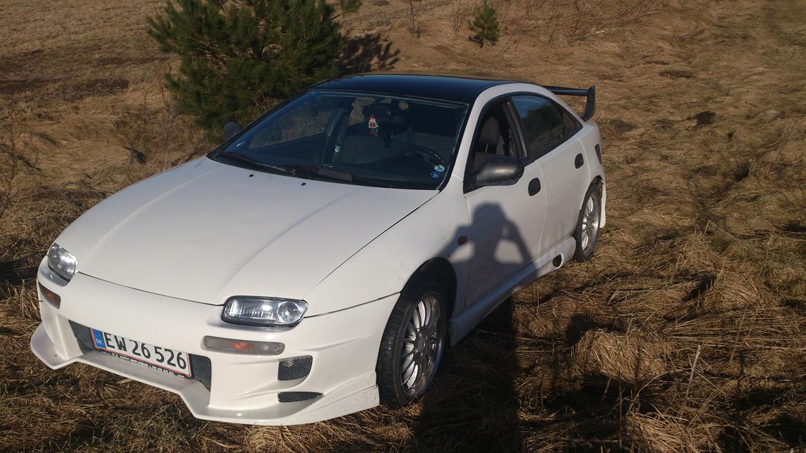 Mazda 323f BA billede 9