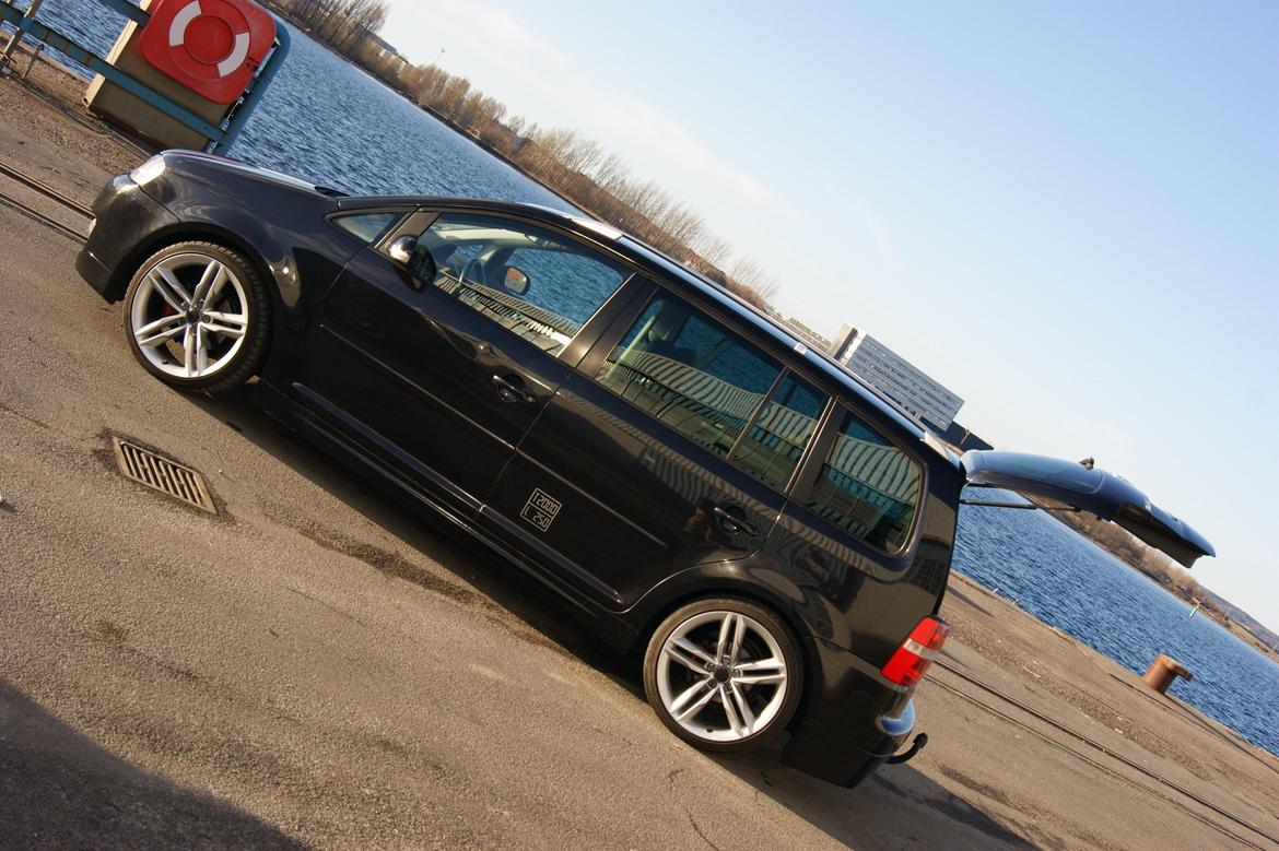 VW Touran Highline [Tidl. bil] billede 1