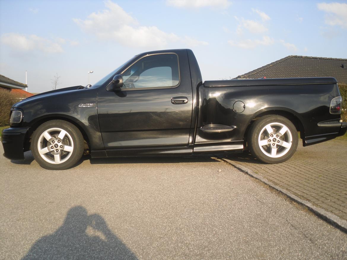 Ford F150 SVT Ligtning SOLGT billede 1