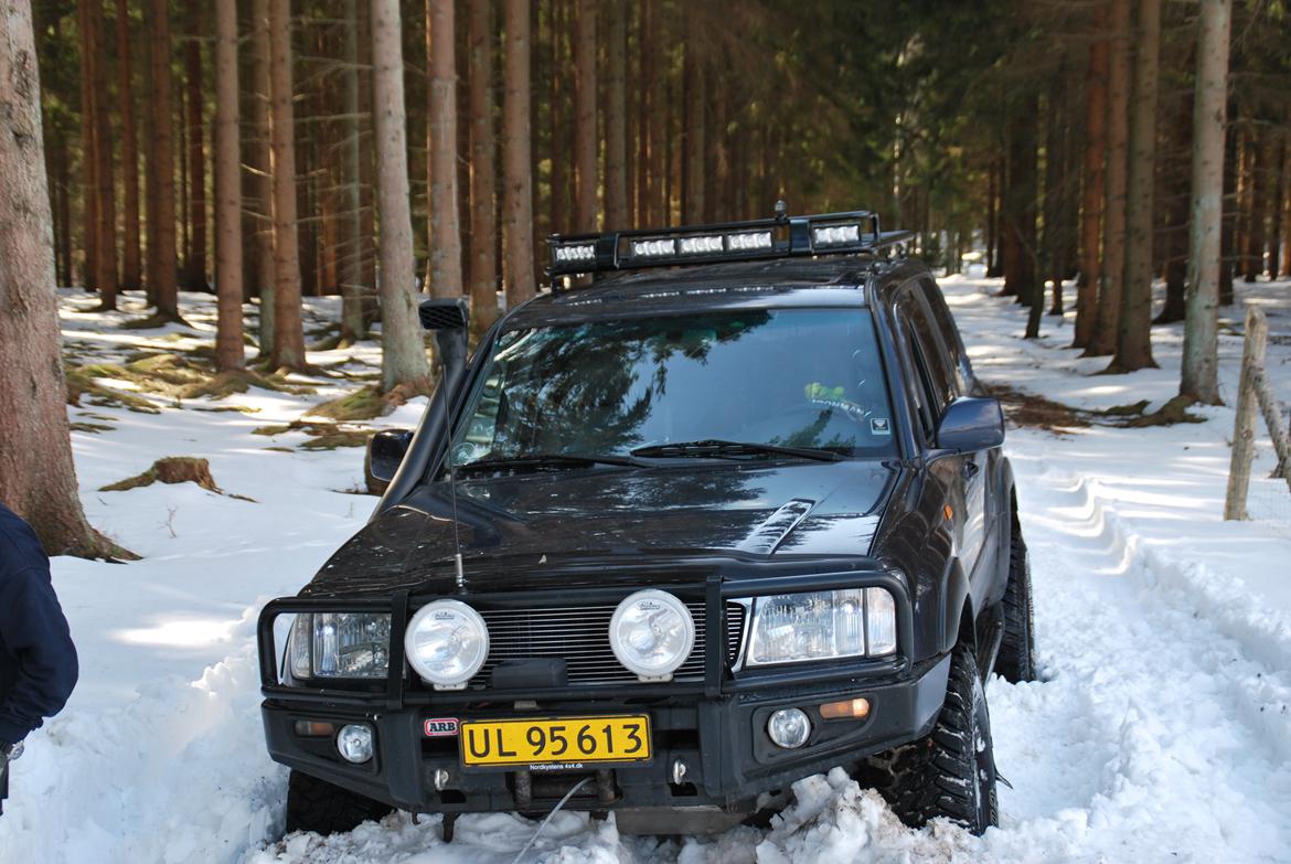 Toyota Landcruiser vx100 "SOLGT" - Nu med Ironman Roof Rack og LED lygter på taget. billede 17