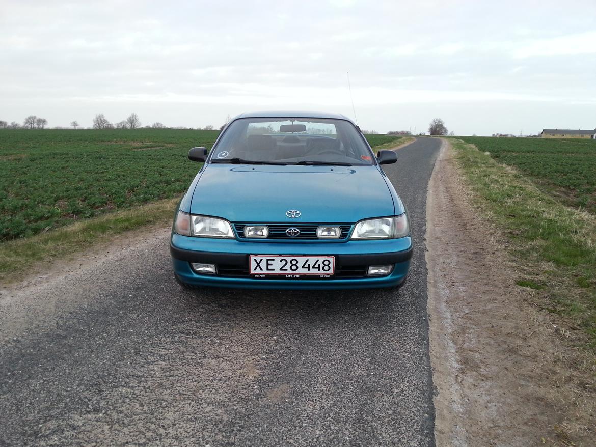 Toyota Carina E 1.8 billede 8