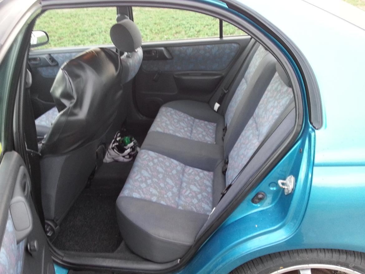 Toyota Carina E 1.8 billede 10