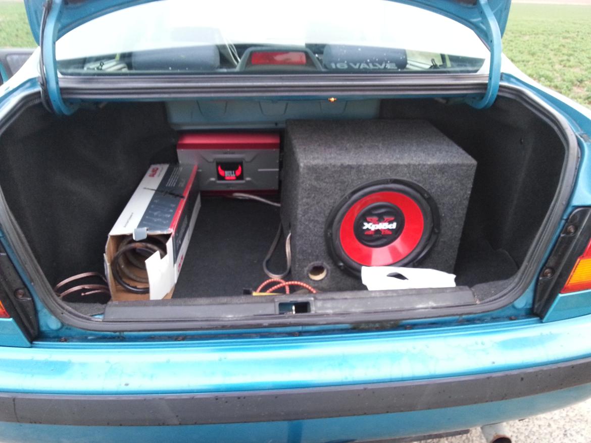 Toyota Carina E 1.8 billede 11