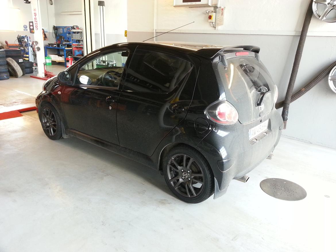 Toyota Aygo - Så blev sænkningssættet monteret billede 19