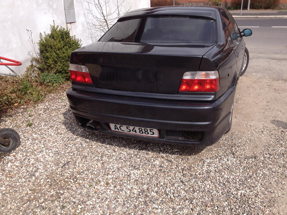 BMW 316i e36 totalt skadet billede 16