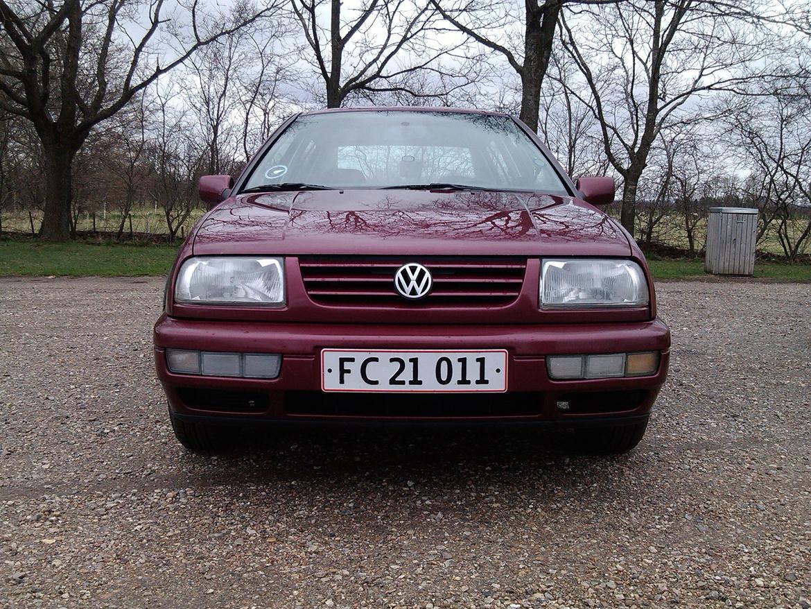 VW Vento 1,8 Glx Solgt billede 15