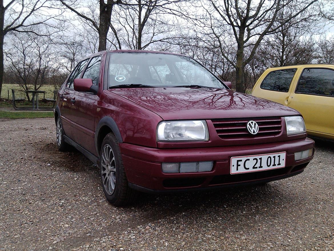 VW Vento 1,8 Glx Solgt billede 16