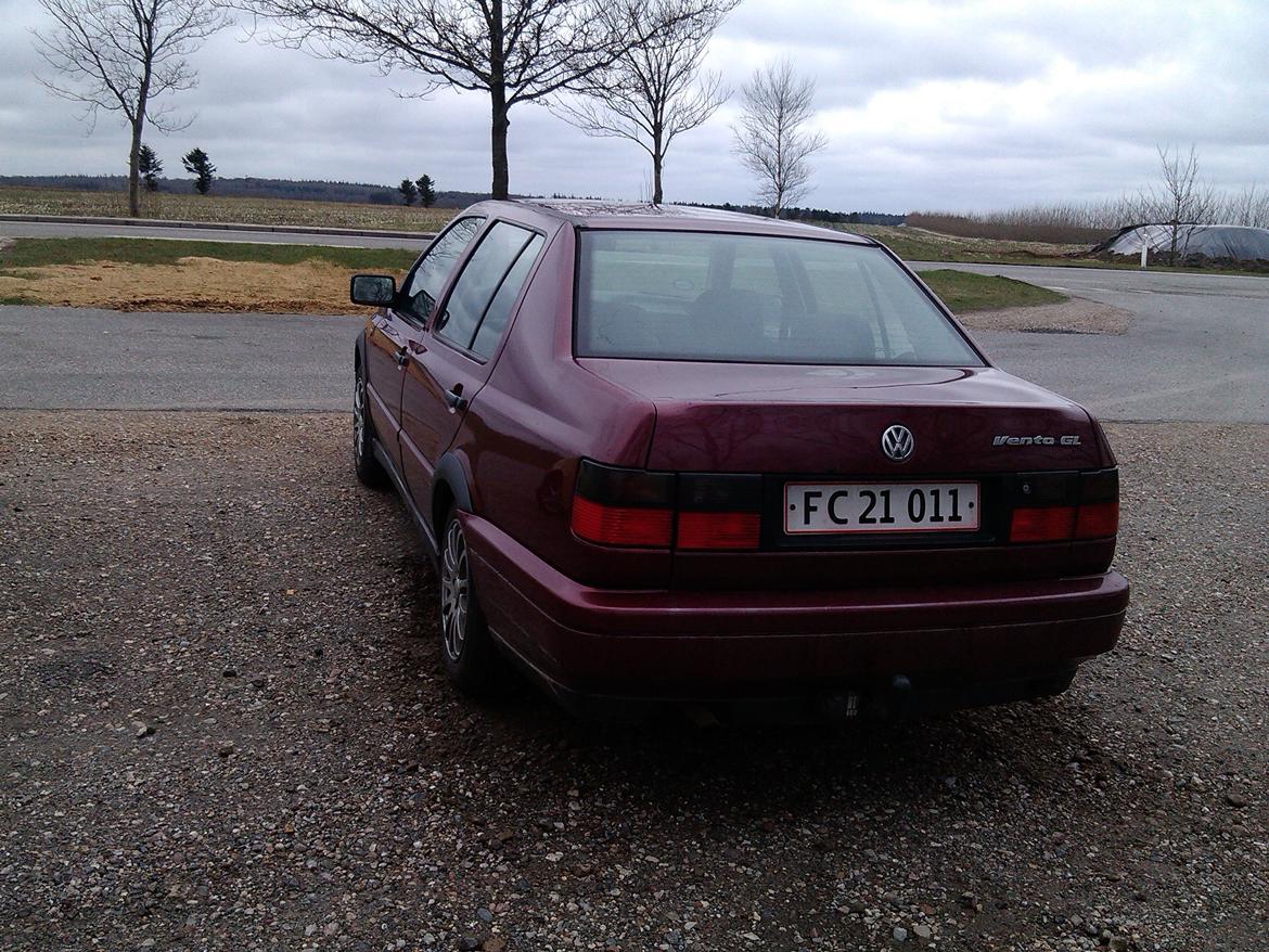 VW Vento 1,8 Glx Solgt billede 18