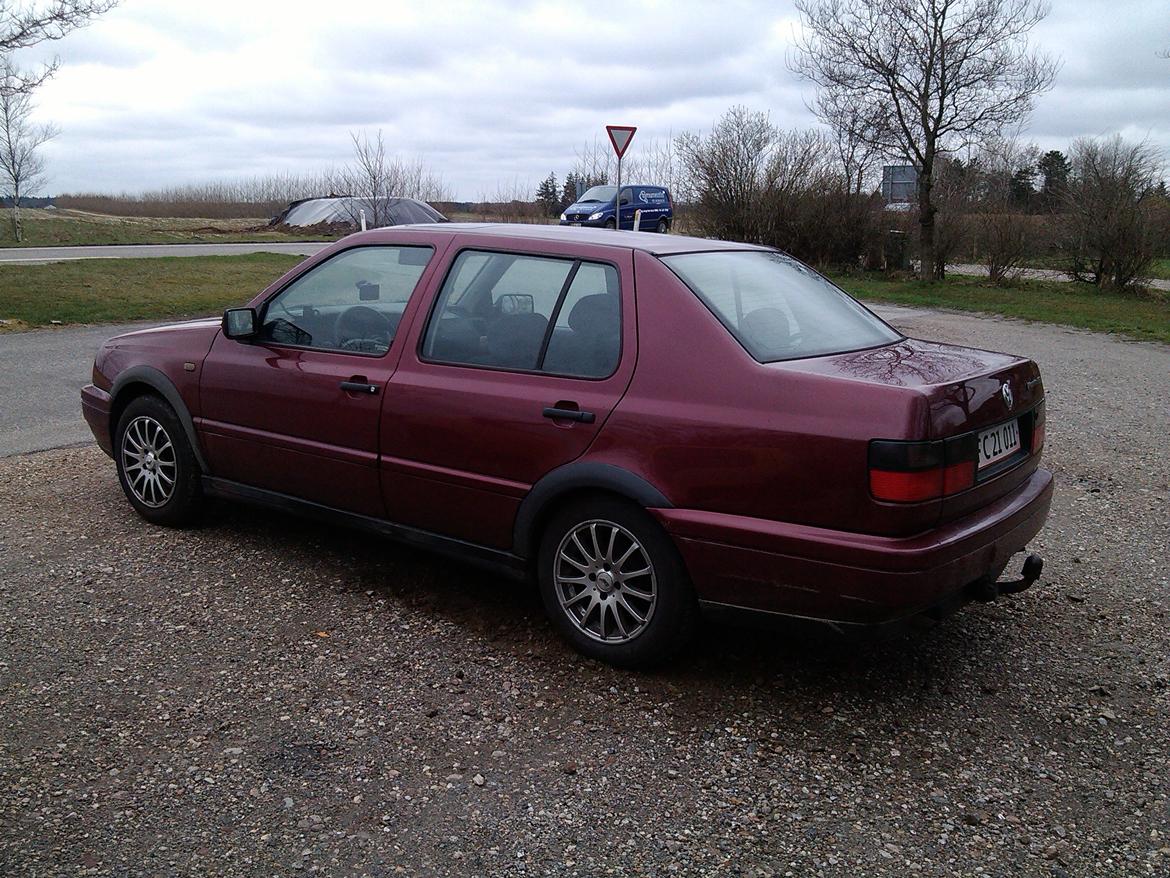 VW Vento 1,8 Glx Solgt billede 19