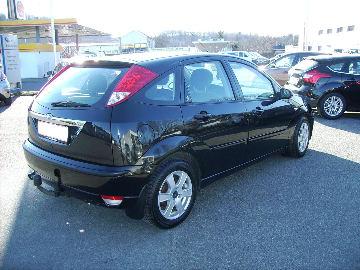 Ford Focus 1.6 Ghia billede 16