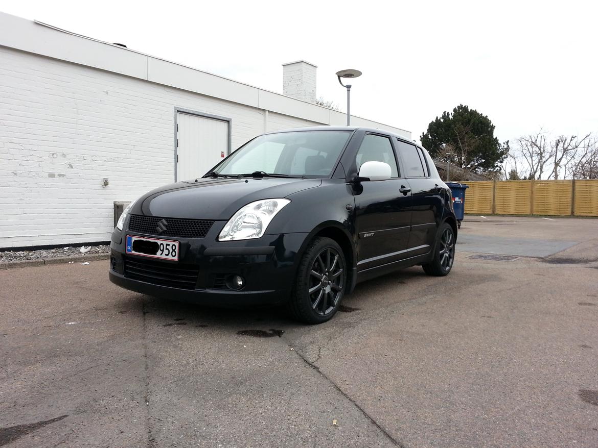 Suzuki Swift (GLX) billede 1