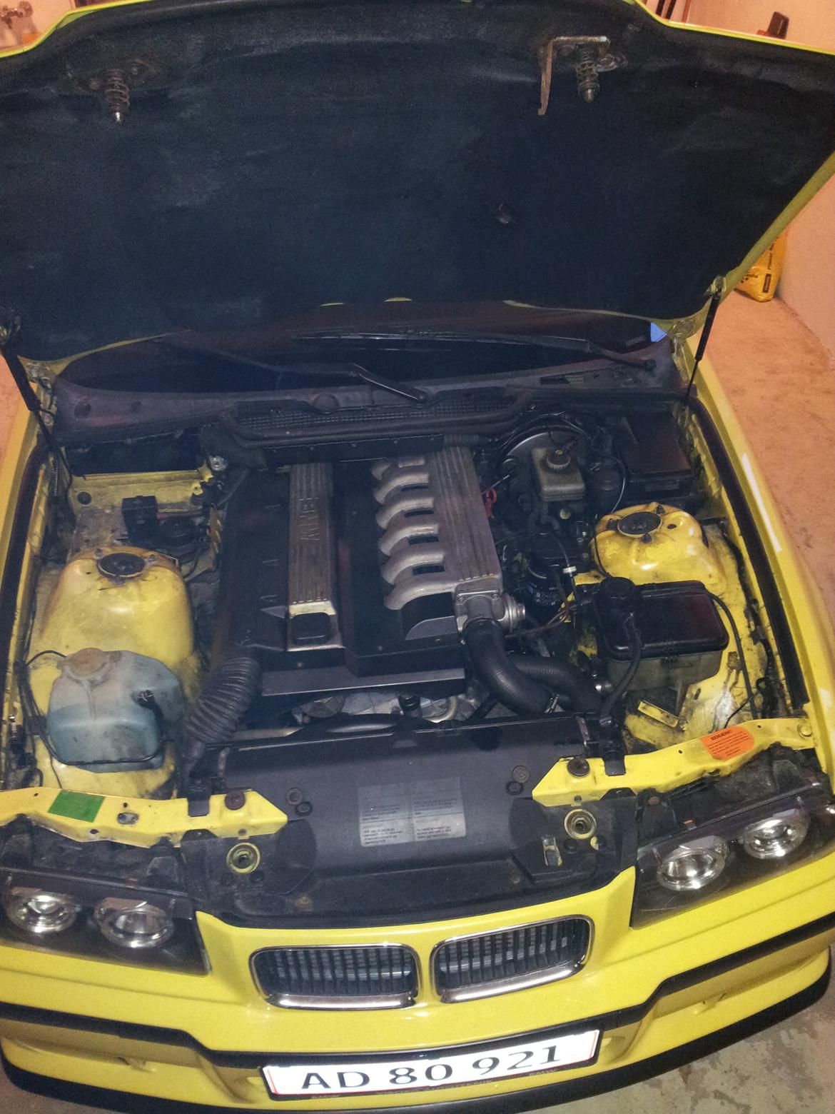 BMW 325 TDS M-Technic billede 10