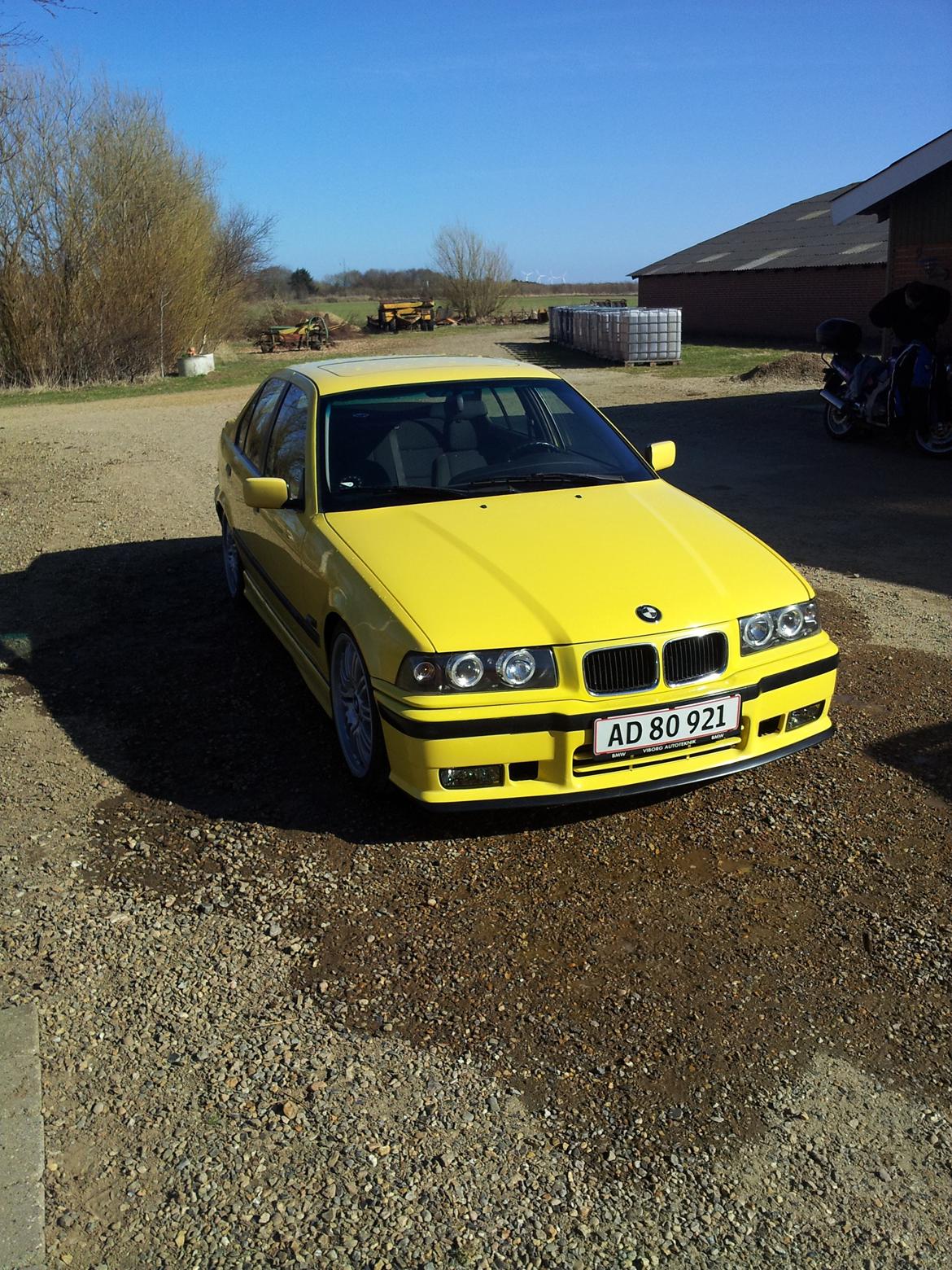 BMW 325 TDS M-Technic billede 4