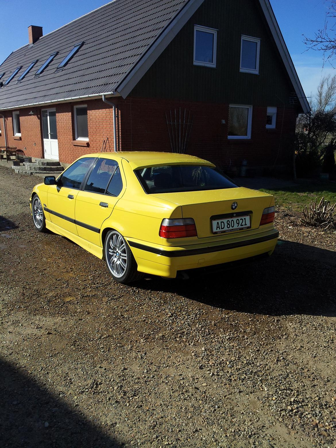 BMW 325 TDS M-Technic billede 6