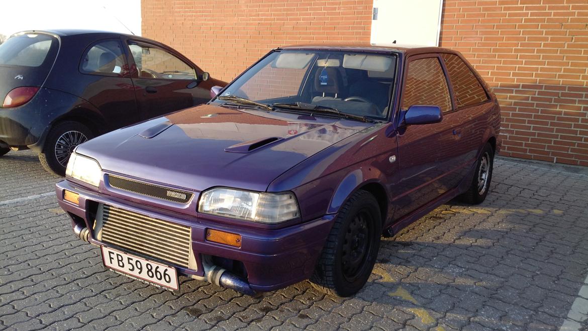 Mazda 323 Turbo 4WD billede 2