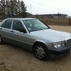 Mercedes Benz 190E 2.6 =SOLGT=