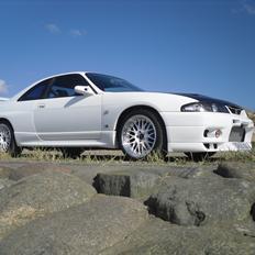 Nissan Skyline R33 GTR
