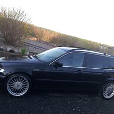 BMW 325i Touring